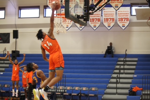 Men's Basketball Wins Conference Game vs. Mountain View